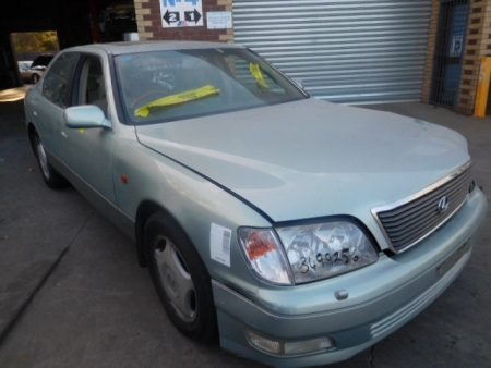 1998 Lexus LS400 — UCF21