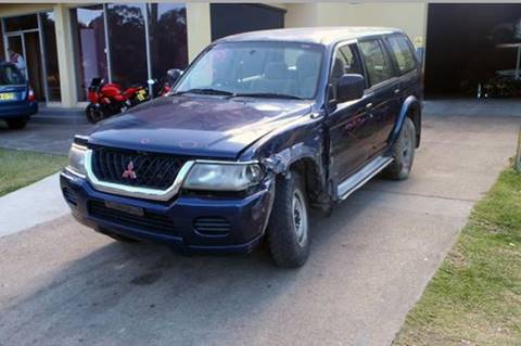 2000 Mitsubishi Challenger — Petrol