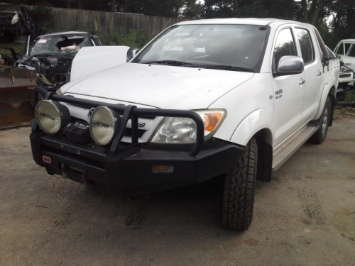 2006 Toyota Hilux — Auto