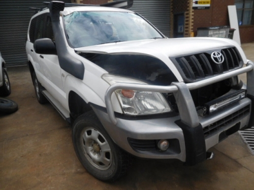 2004 Toyota Prado — 120S