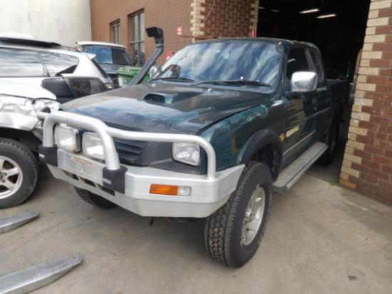 2001 Mitsubishi Triton — mk triton Manual Diesel
