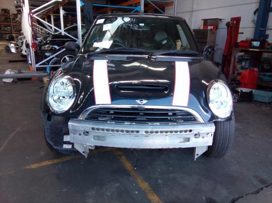 2006 Mini Cooper — Manual Petrol