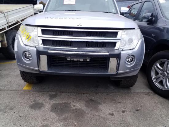 2011 Mitsubishi Pajero — Mitsubishi Pajero 2011