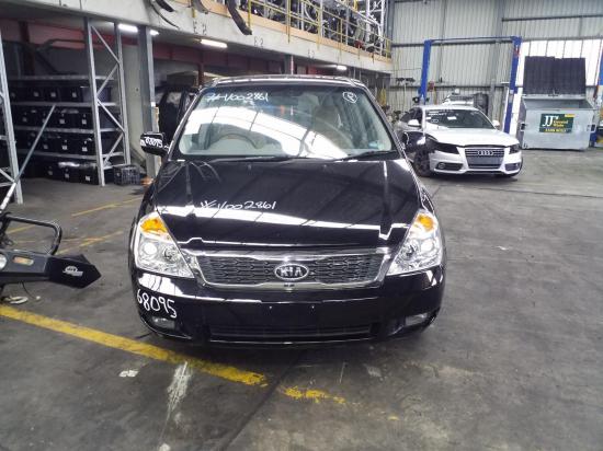 2011 Kia Carnival — Kia Carnival 2011