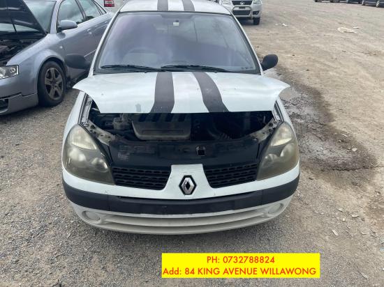 2002 Renault Clio — Renault Clio 2002