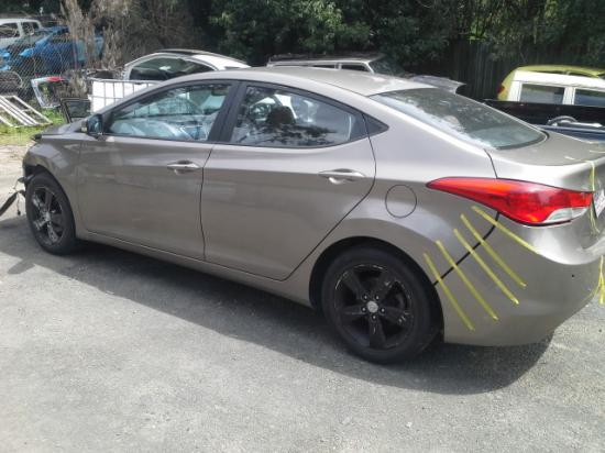 2013 Hyundai Elantra — Petrol