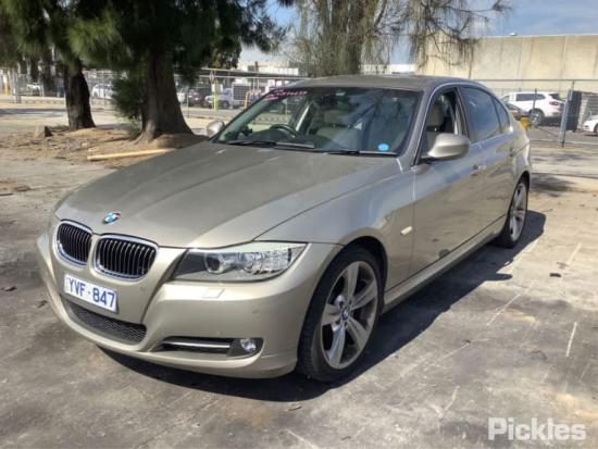 2011 BMW E90 — BMW E90 2011