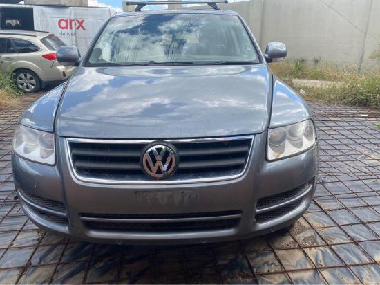 2005 Volkswagen Touareg — Auto Petrol