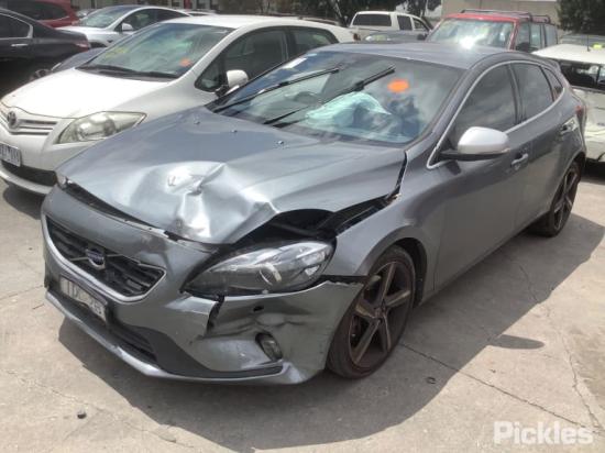 2014 Volvo V40 — Volvo V40 2014