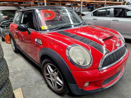 2009 Mini Cooper — Manual Petrol