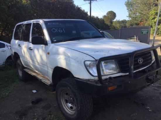 1998 Toyota Landcruiser — HZJ105 Manual Diesel