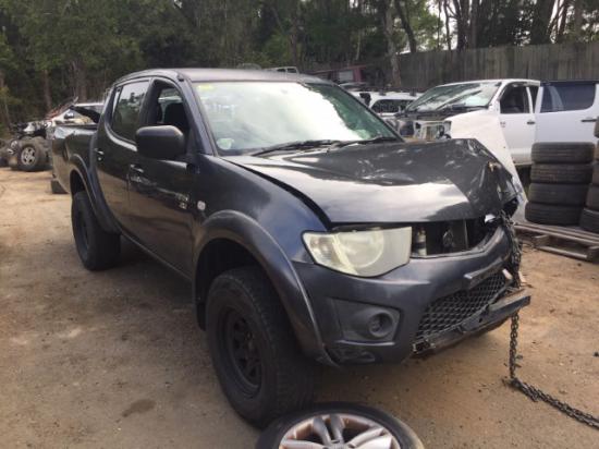 2010 Mitsubishi Triton — MN Manual Diesel