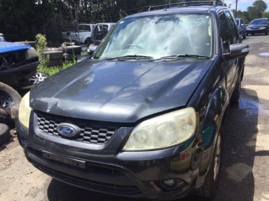 2010 Ford Escape — Auto Petrol