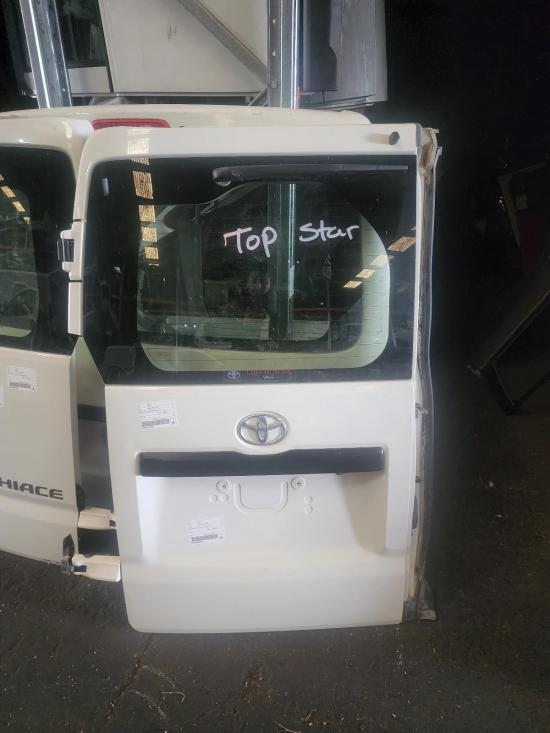 Toyota — 2020 hiace LWB barn door Lh side complete with hindges