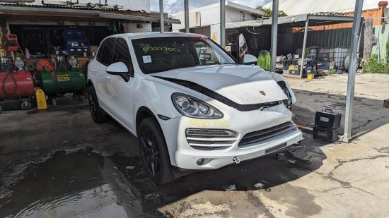 2013 Porsche Cayenne — 92A Auto Petrol