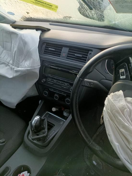 2015 Volkswagen Jetta — 2015 VOLKSWAGEN JETTA TRANSMISSION/GEARBOX AUTO PETROL 1.4 TURBO/SCHARGED 1B QGV CODE 02/11-12/17