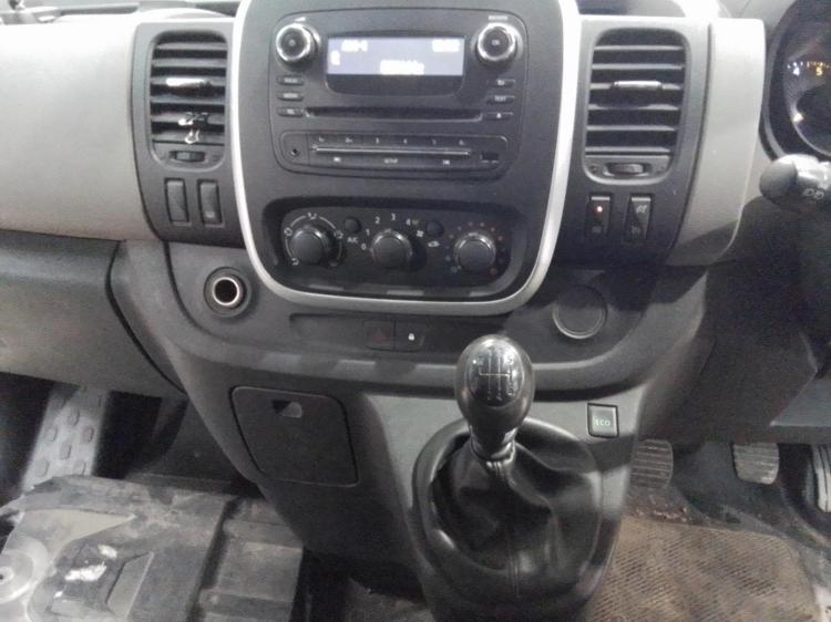 2015 Renault Trafic — X82 Manual Diesel