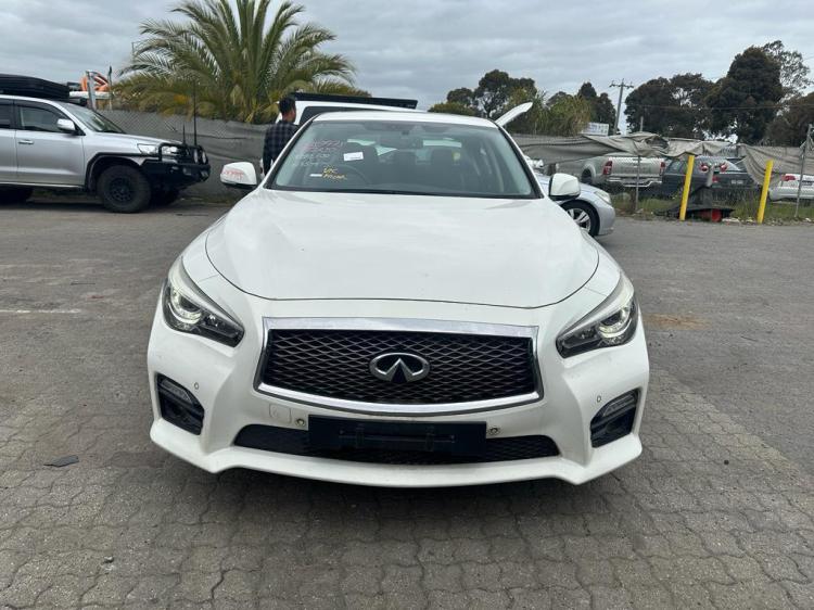 2015 Infiniti Q50 — Auto Petrol