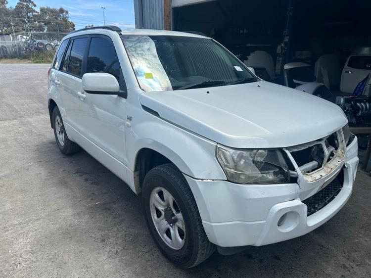 Vitara Suzuki — Manual Petrol