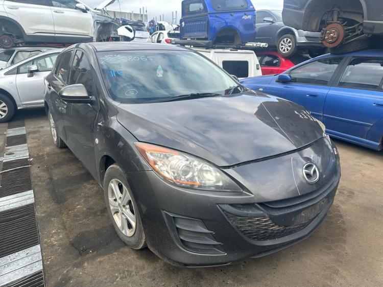 2011 Mazda 3 — Manual Petrol