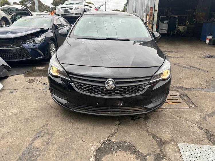 2017 Holden — Auto Petrol