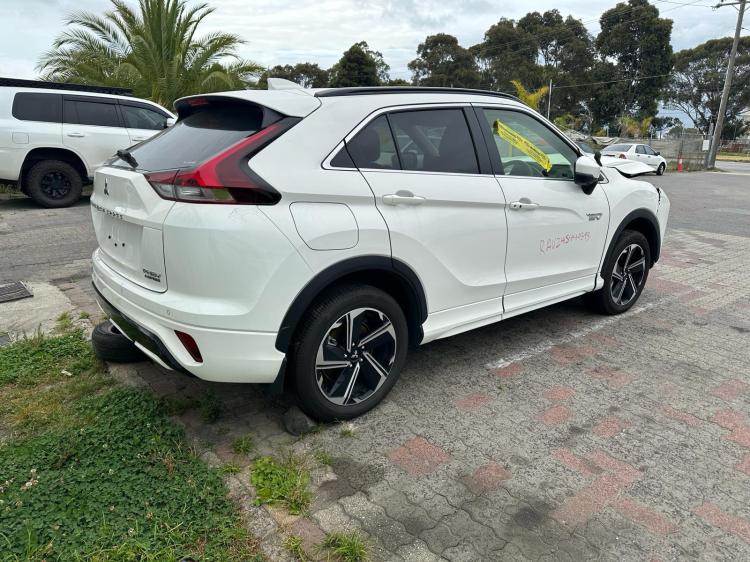 2022 Mitsubishi Eclipse Cross — Auto Hybrid