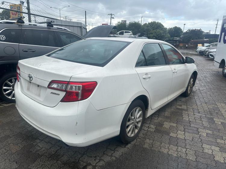 2014 Toyota Camry — Auto Petrol