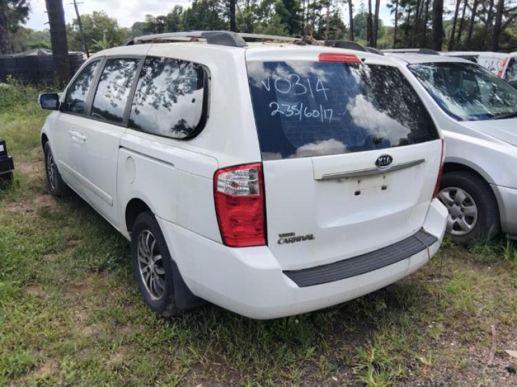 2012 Kia Carnival — Auto Petrol