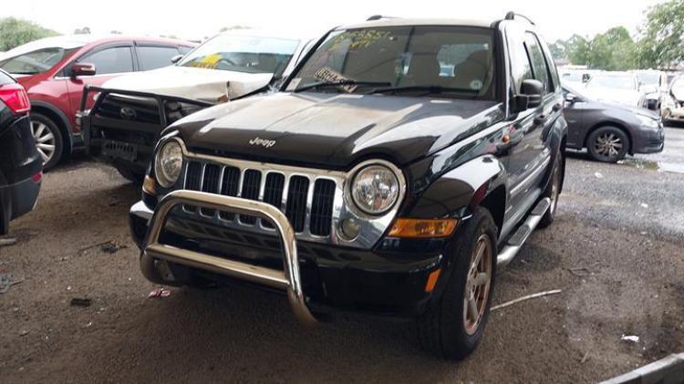 2005 Jeep Cherokee — LIMITED KJ Auto Diesel