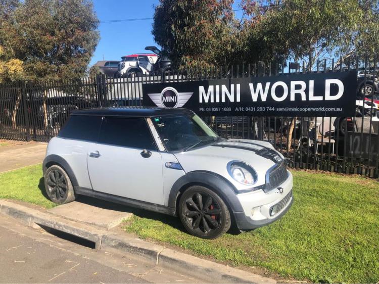 2012 Mini Cooper S — Auto