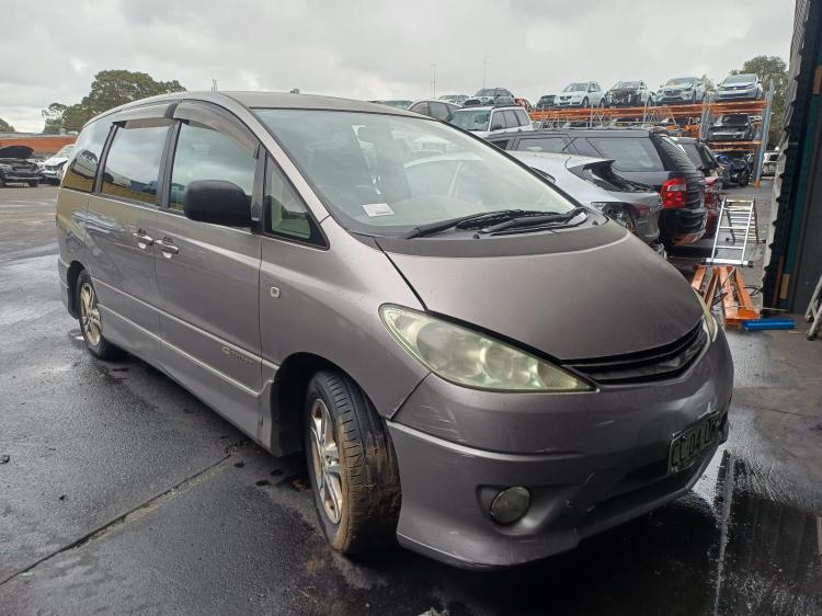2004 Toyota Estima — Auto Petrol