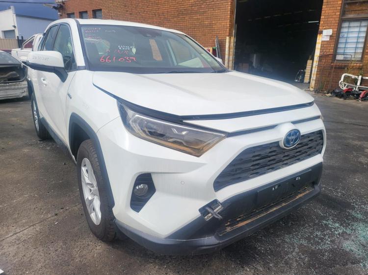2022 Toyota RAV4 — Auto Hybrid