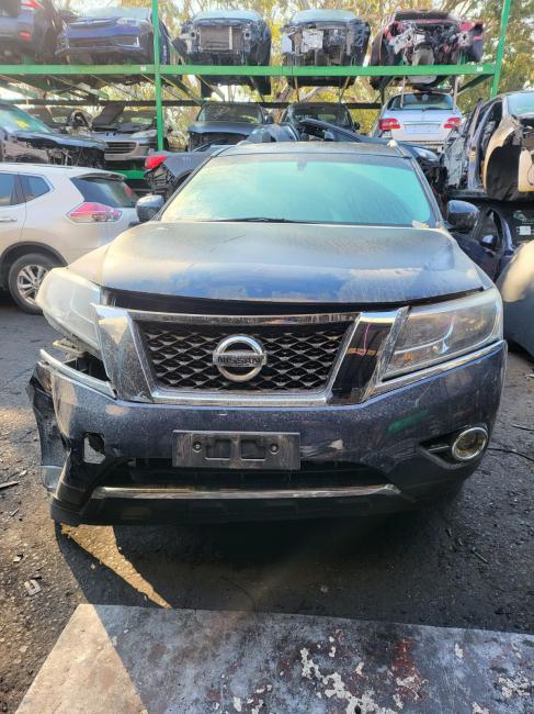 2015 Nissan Pathfinder — Auto Petrol