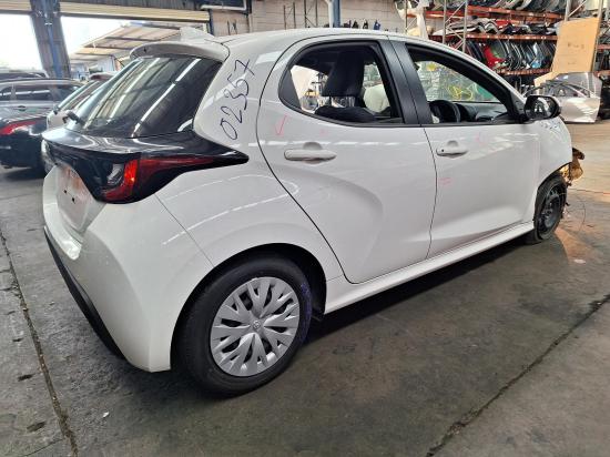 Toyota — ENGINE TOYOTA YARIS PETROL 1.5 M15A-FKS NON HYBRID MXPA10R 04/20_(2020-2024) TAG NUMBER : 43253 AUSTRALIA WIDE DELIVERY AVAILABLE AT EXTRA COST ALL PARTS ARE SOLD WITH A 3 MONTHS PARTS ONLY WARRANTY UNLESS SPECIFIED OTHERWISE.AN EXTENDED WARRANTY IS AVAILABLE FOR PURCHASE. FREE DELIVERY