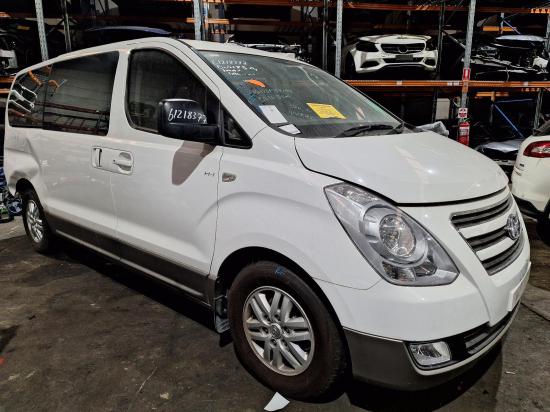 Imax Hyundai Imax — ENGINE HYUNDAI IMAX DIESEL 2.5 D4CB TURBO PLASTIC INLET TQ 11/12-03/21(2012-2021) TAG NUMBER :38384