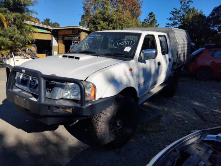 2014 Nissan Navara — D22 ST-R  Diesel