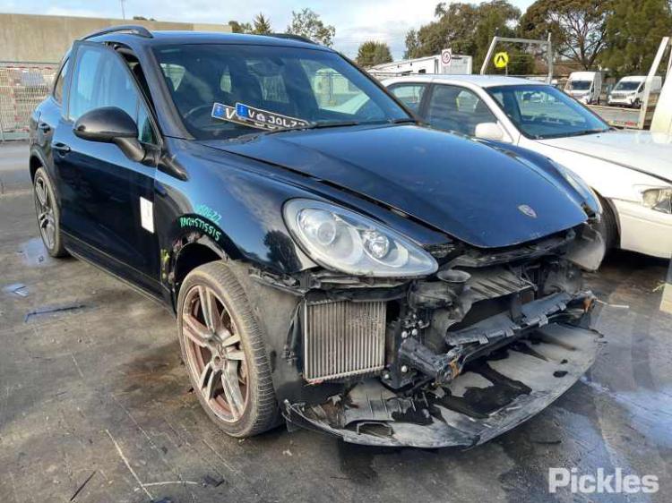 2011 Porsche Cayenne — Porsche Cayenne 2011