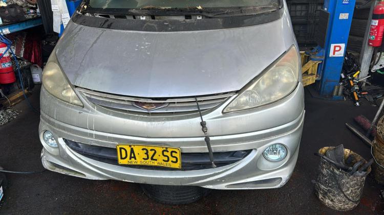 2001 Toyota Tarago — Auto Petrol