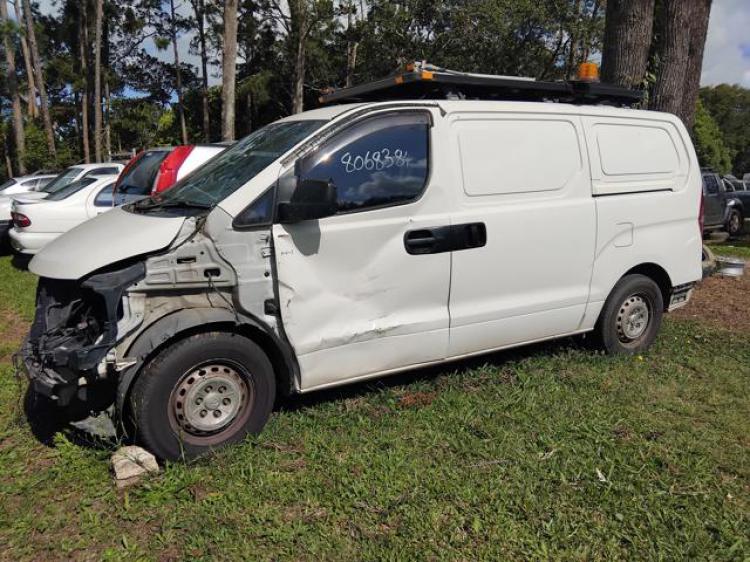 2015 Hyundai Iload — TQ2 Auto Diesel