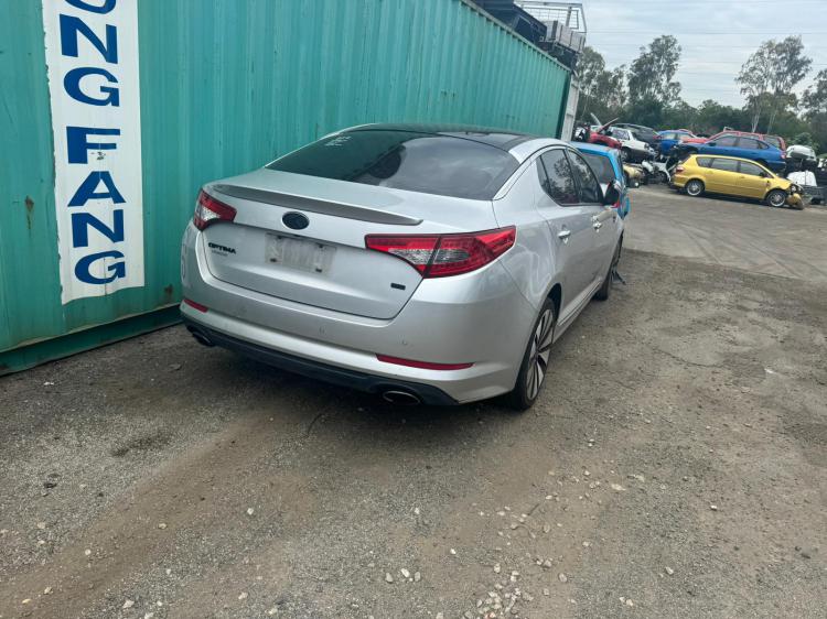 Optima Kia — Auto Petrol