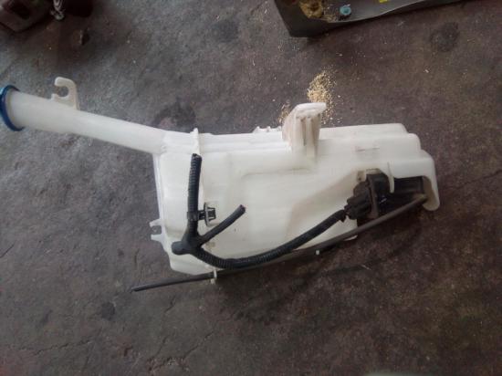 I20 Hyundai I20 — Washer Bottle