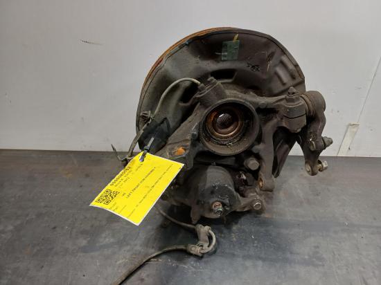 I45 Hyundai I45 — Left Front Hub Assembly