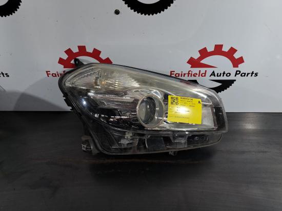 Dualis Nissan Dualis — Right Headlamp