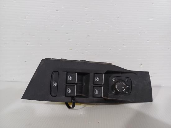 2022 Volkswagen T-cross — Power Window Switch