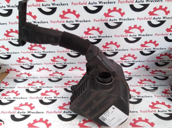 2012 Volkswagen — Air CLEANER/BOX