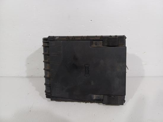 2010 Volkswagen Golf — Fuse Box