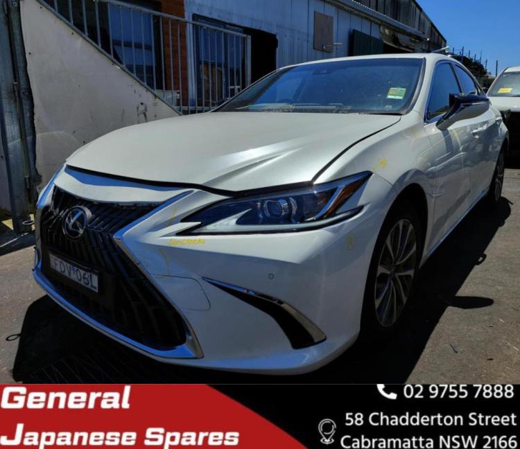 2023 Lexus ES300H — Auto Petrol