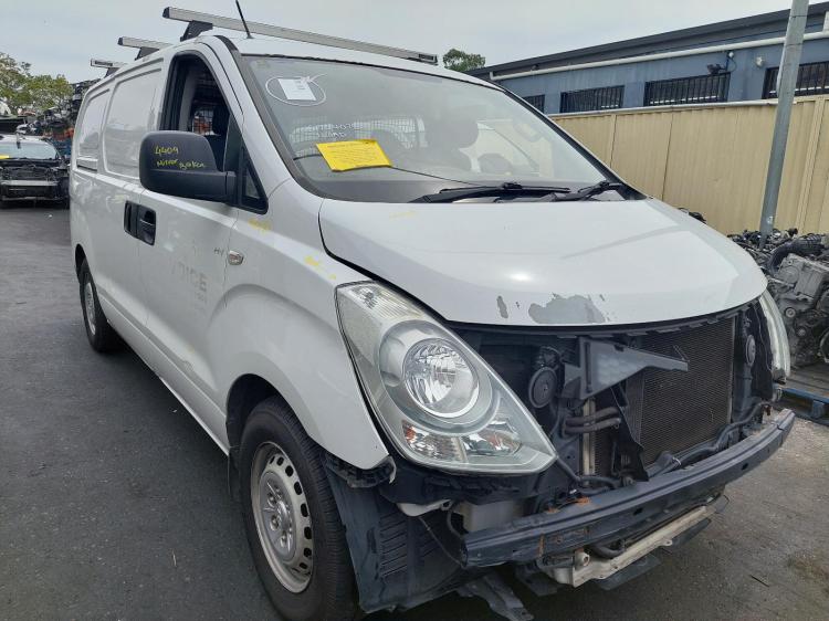 2012 Hyundai ILOAD/IMAX — Auto Diesel