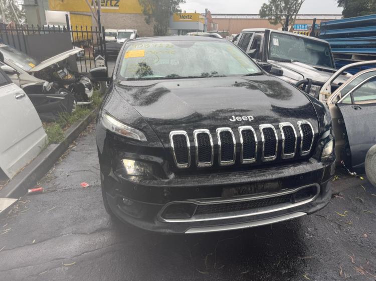2014 Jeep Grand Cherokee — Auto Petrol