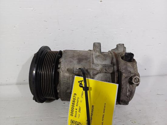 2007 Toyota Hiace — A/C Compressor